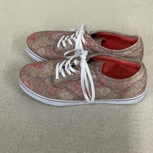 EUC woman’s vans sneakers